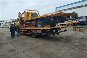 长子同城汽车补胎